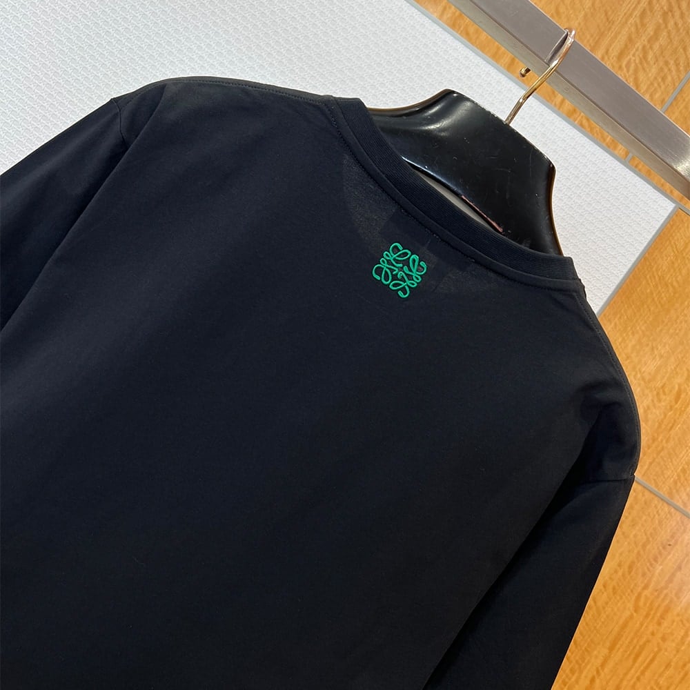 L0ew* UNISEX SHIRT (size:XS|S|M|L)